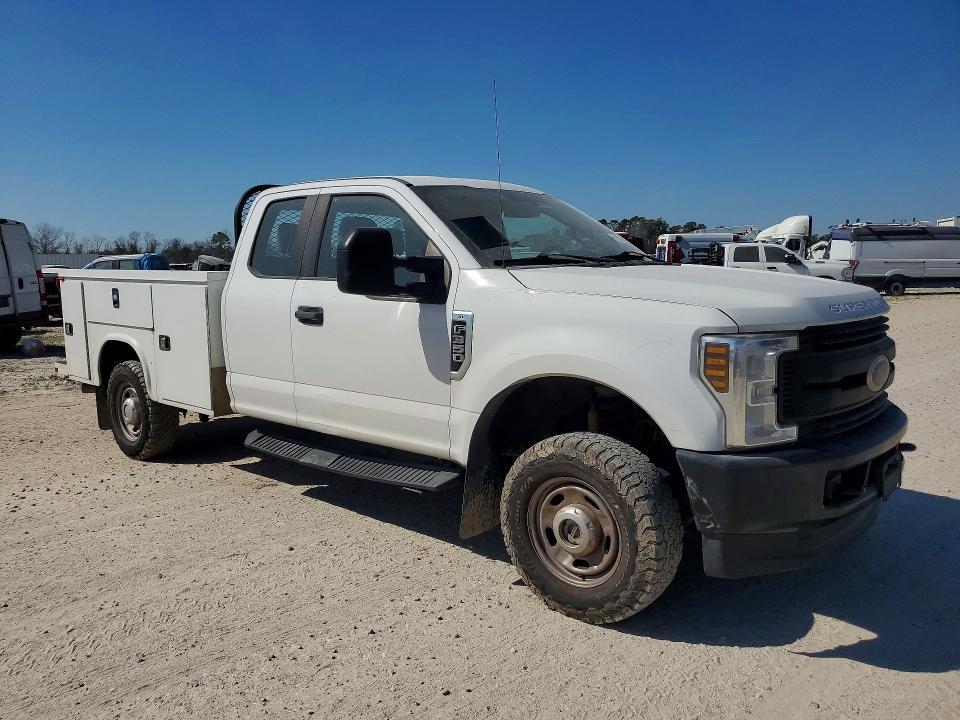 2019 Ford F350 Super Duty Utility / Service Truck