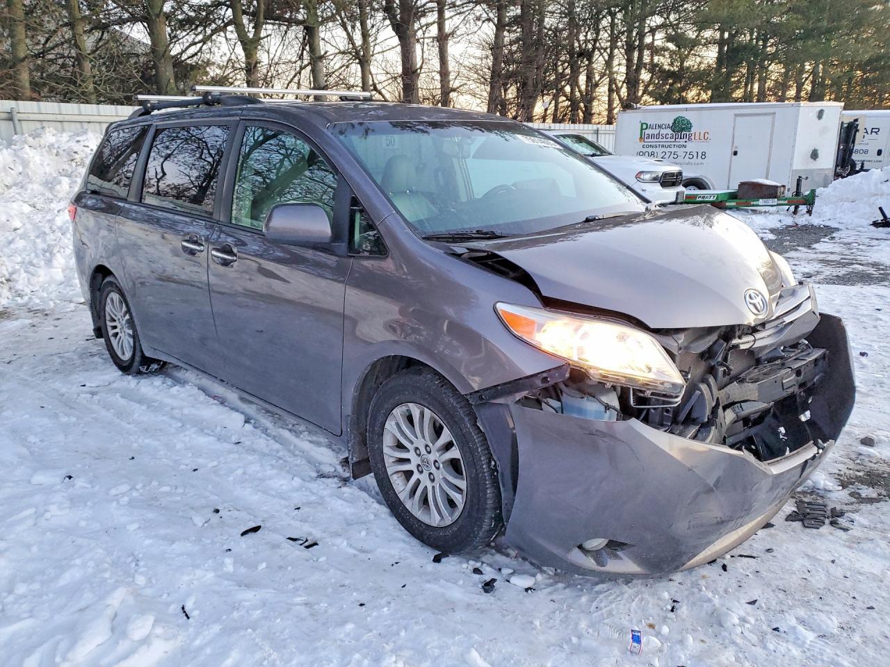 2016 Toyota Sienna xle
