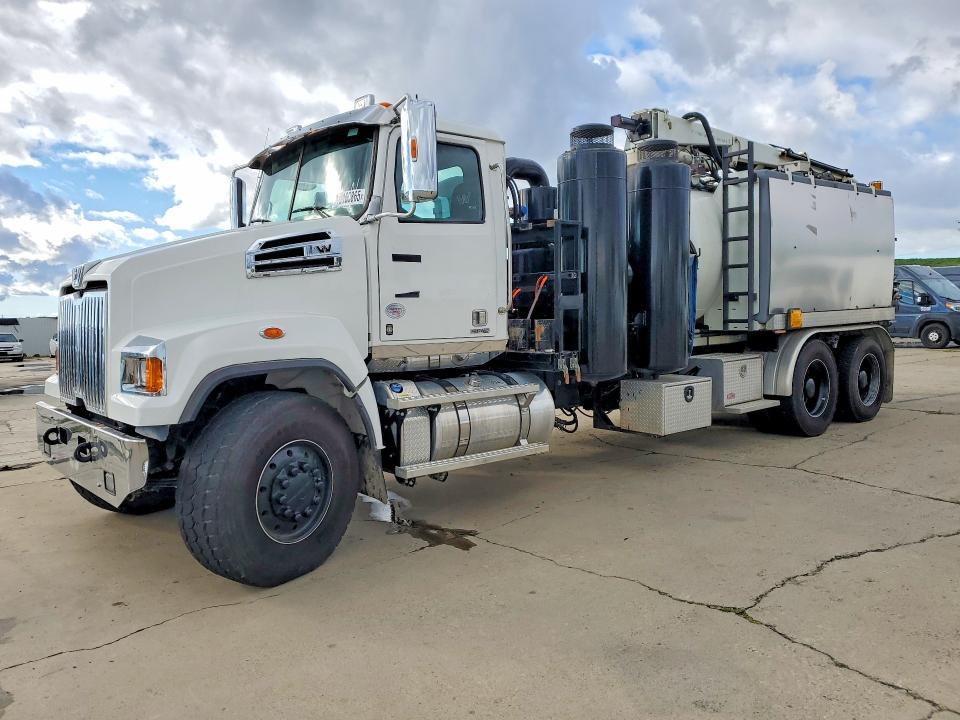 2022 Western Star 4700 Vacuum Truck