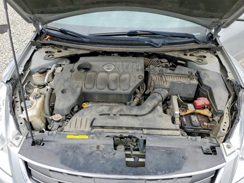 2010 Nissan Altima Base