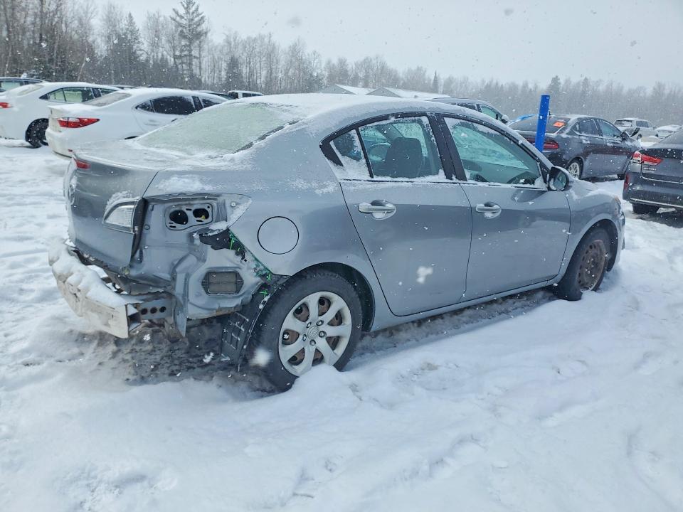 2013 Mazda 3 I