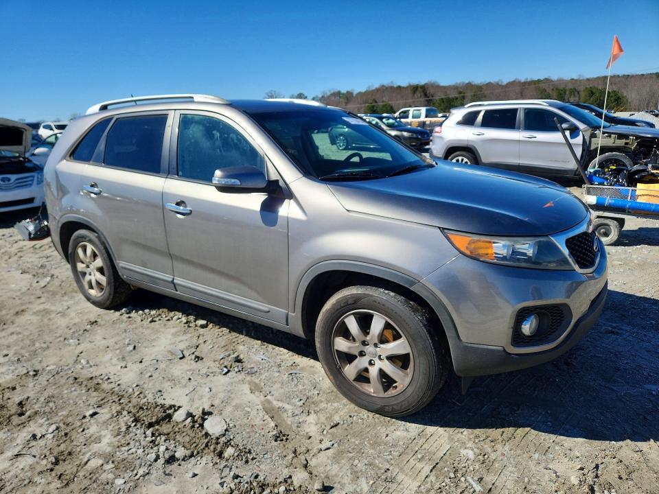 2013 KIA Sorento lx