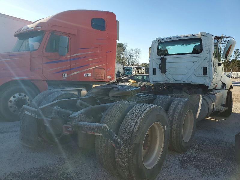 2015 International Prostar Semi Truck