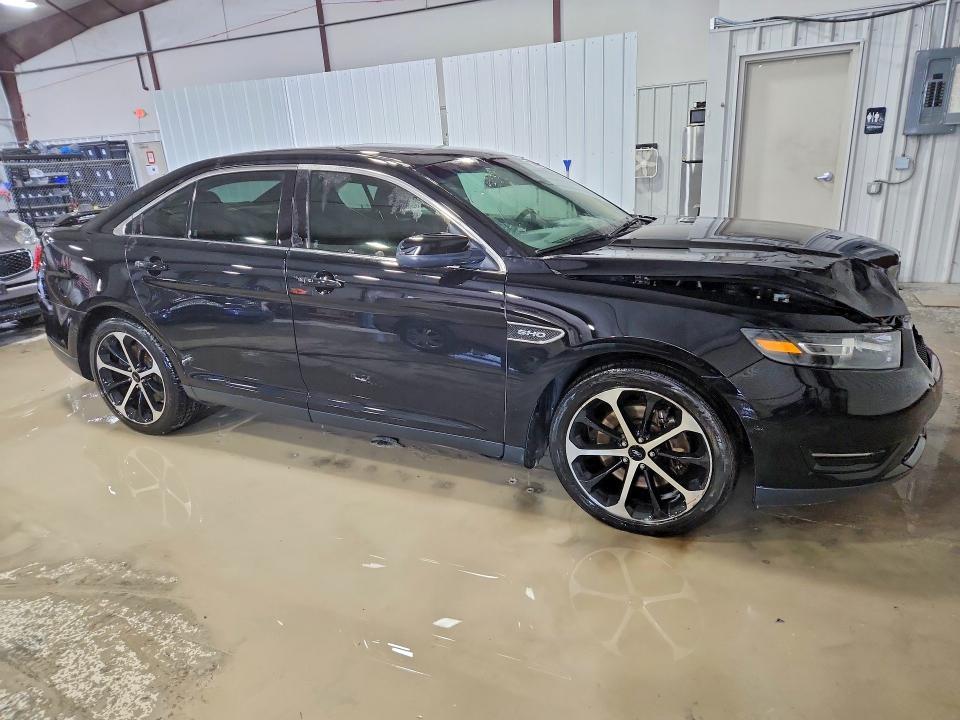 2016 Ford Taurus sho
