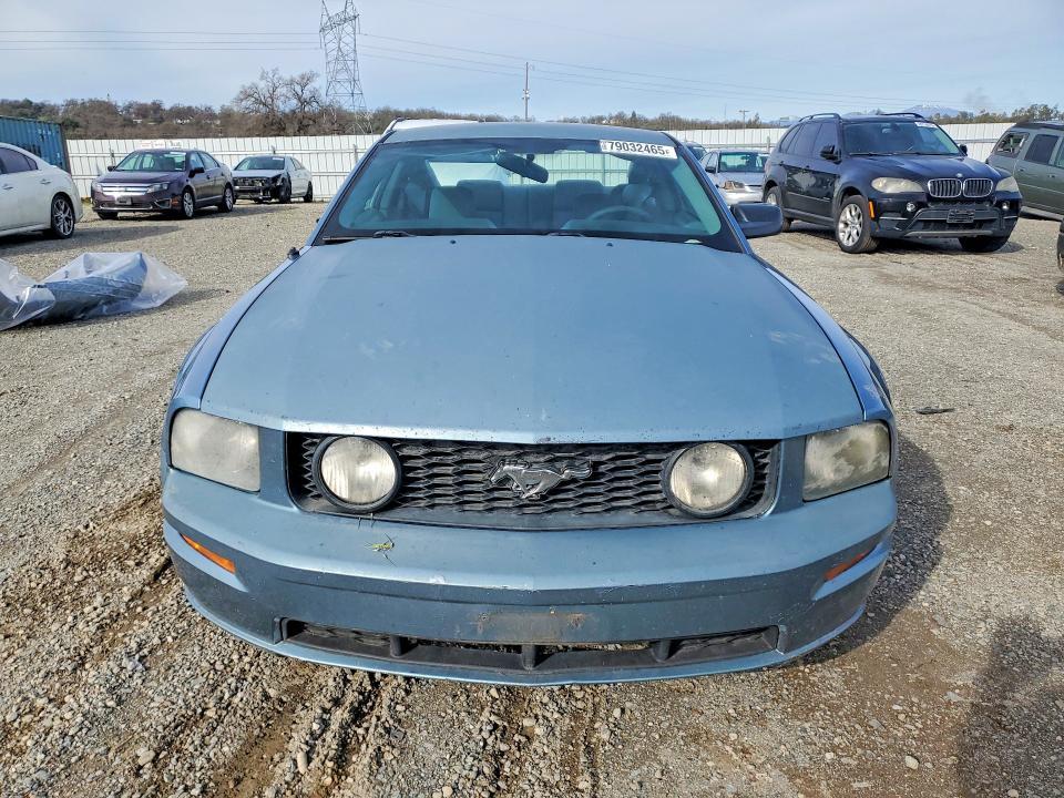 2005 Ford Mustang