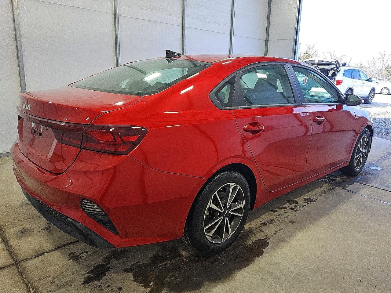 2023 KIA Forte lx