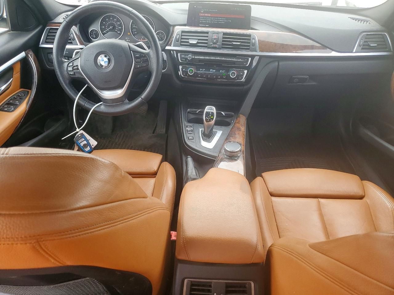 2018 BMW 330 xi