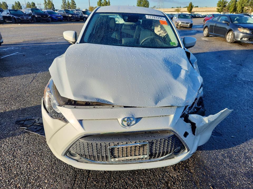 2020 Toyota Yaris Hatchback le