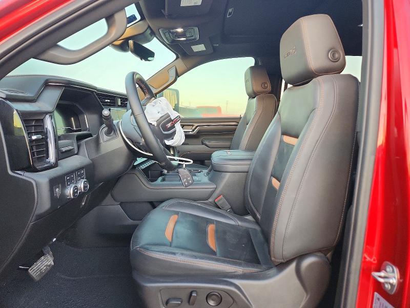 2024 GMC Sierra K2500 AT4