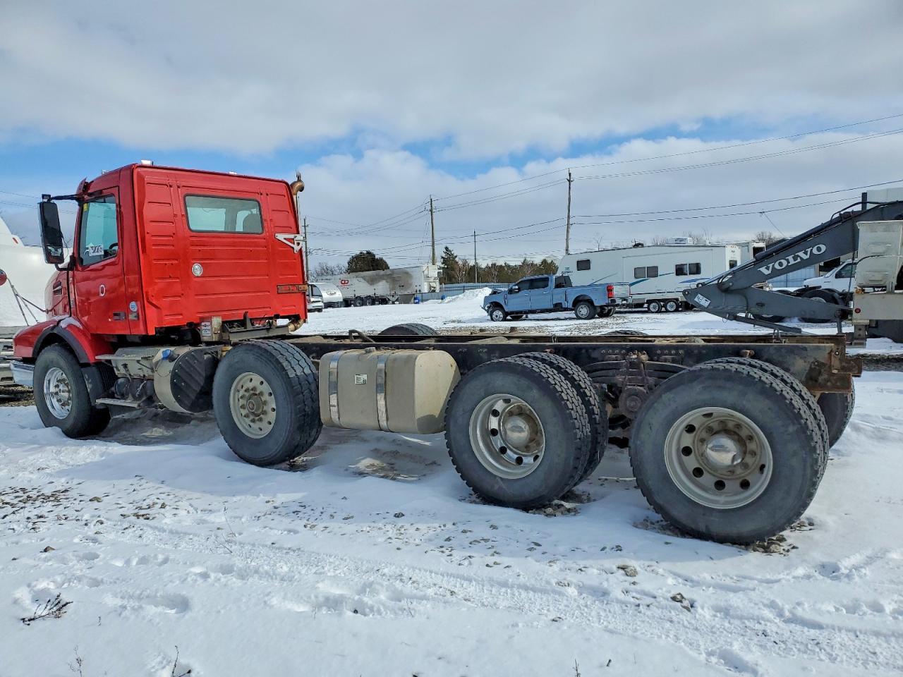 2015 Volvo VHD