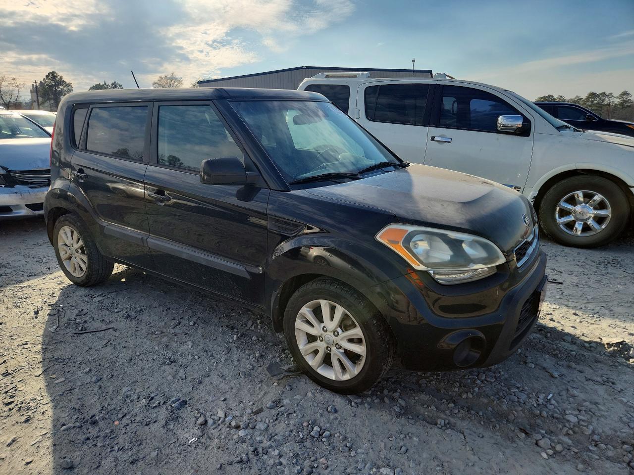 2013 KIA Soul +