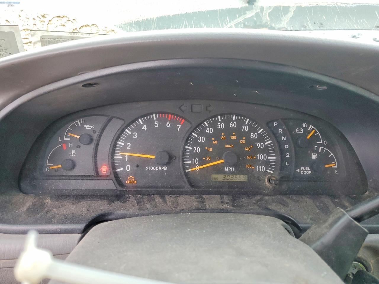 2004 Toyota Tundra SR5