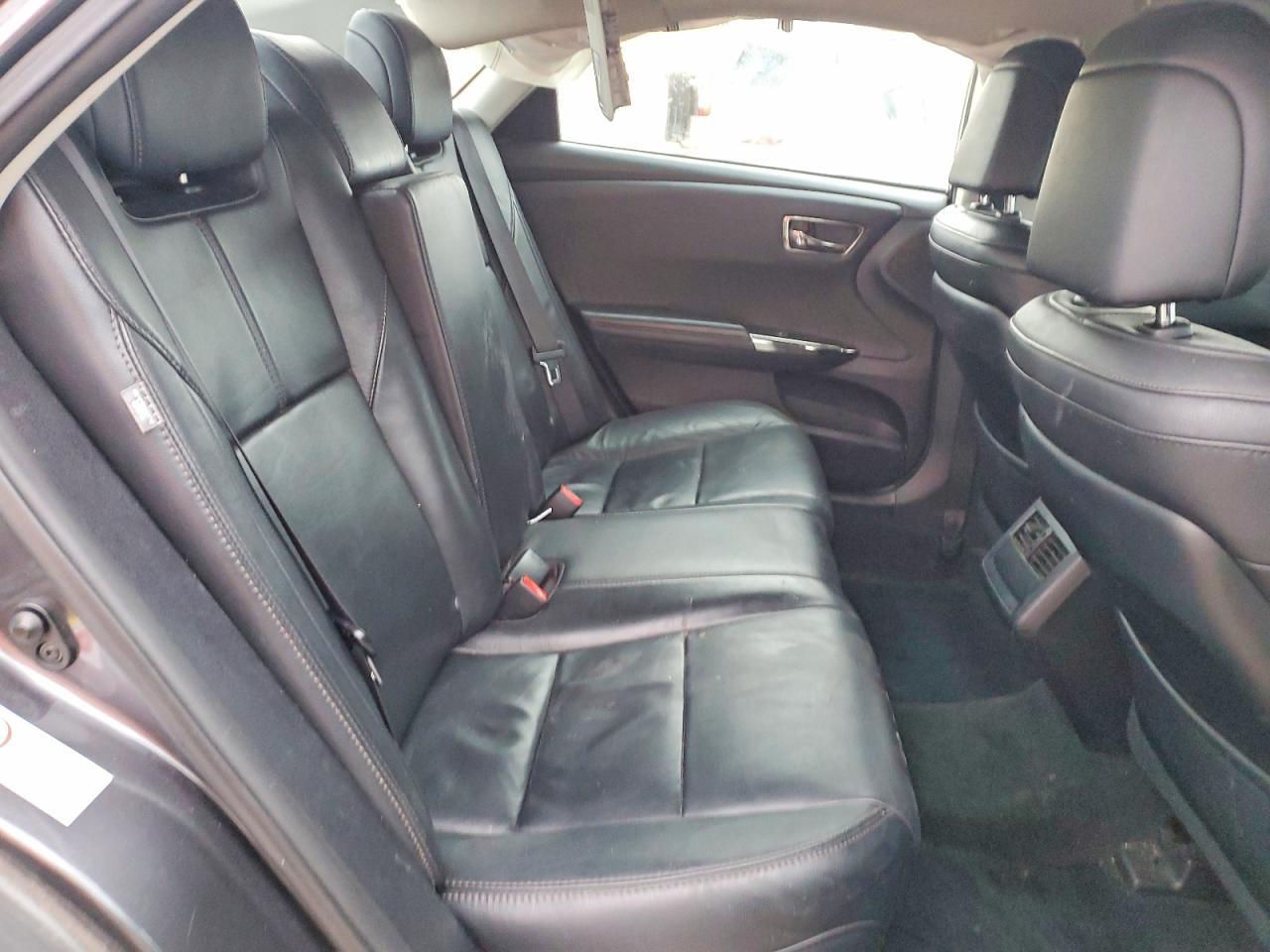 2013 Toyota Avalon Base