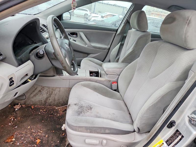 2010 Toyota Camry le