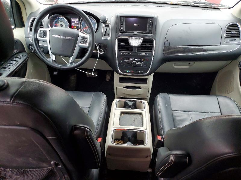 2014 Chrysler Town & Country Touring