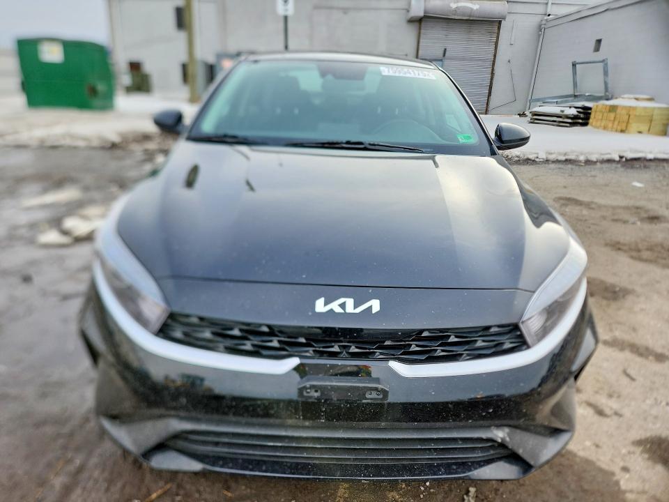 2024 KIA Forte lx