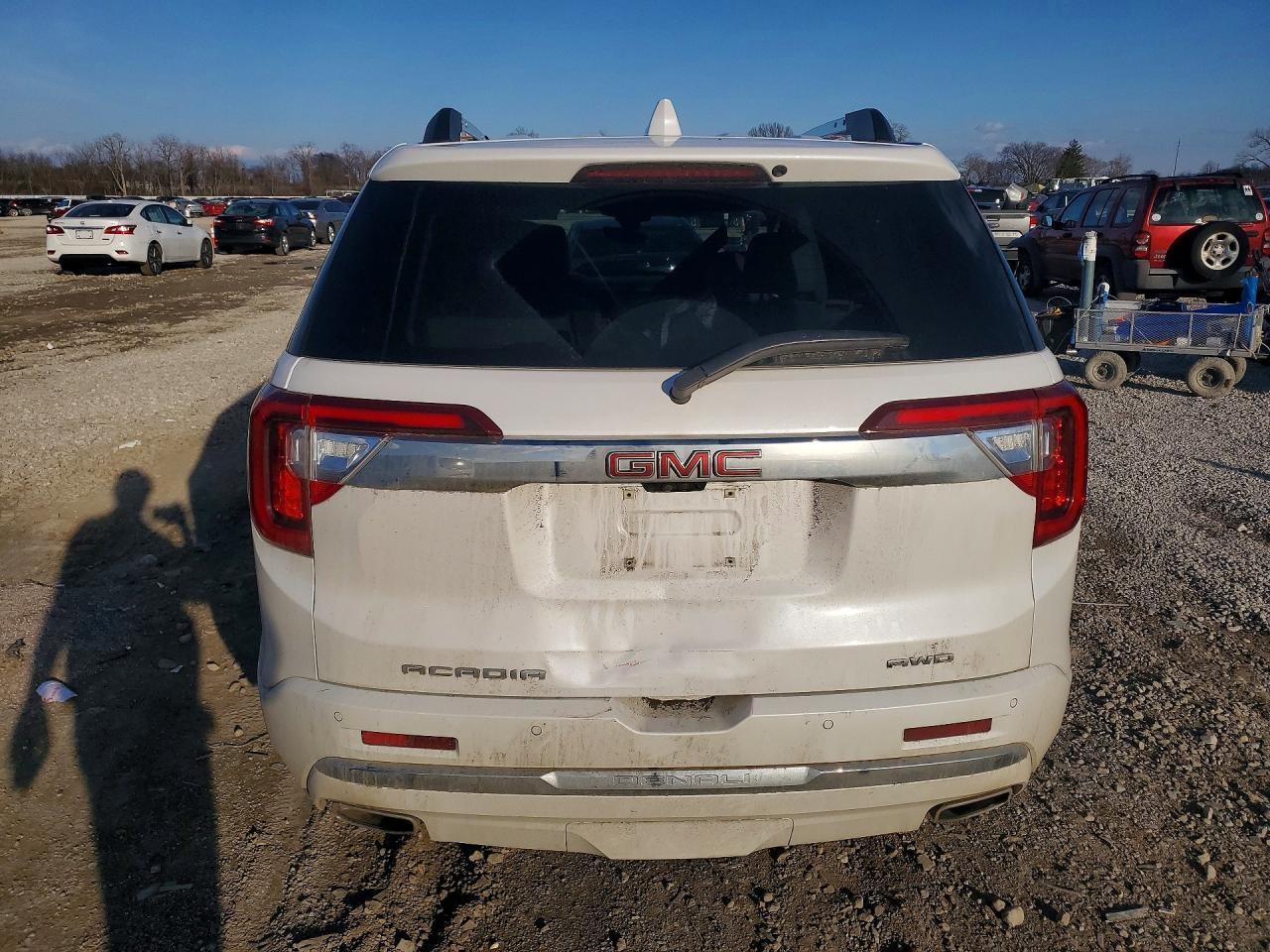 2023 GMC Acadia Denali