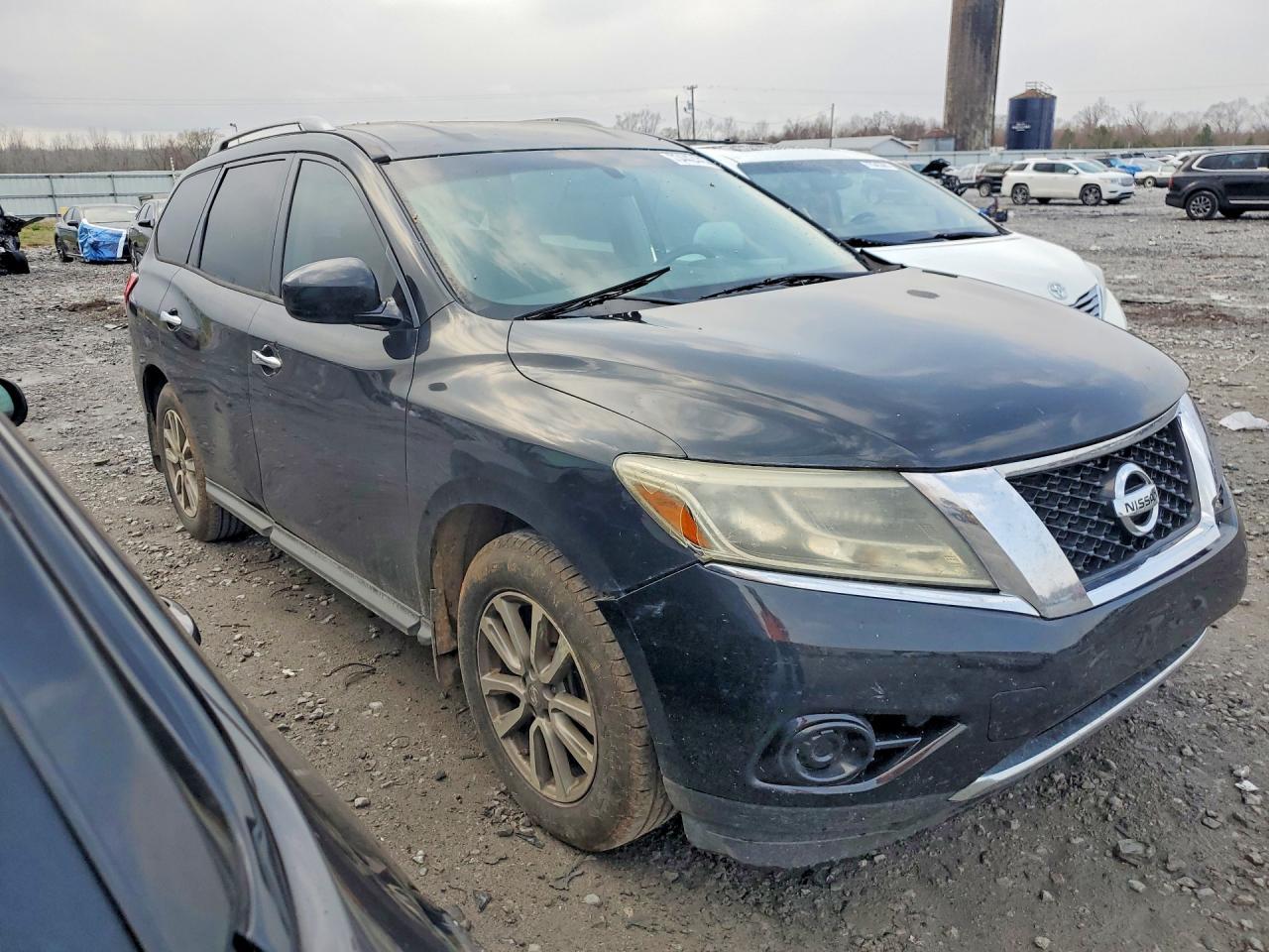 2015 Nissan Pathfinder s
