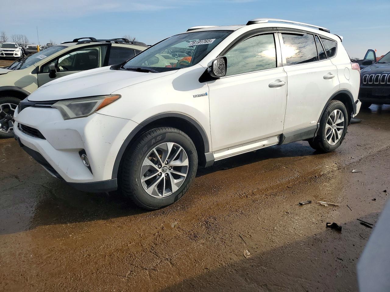 2016 Toyota Rav4 hv xle