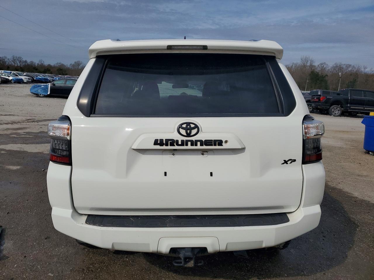 2018 Toyota 4runner SR5