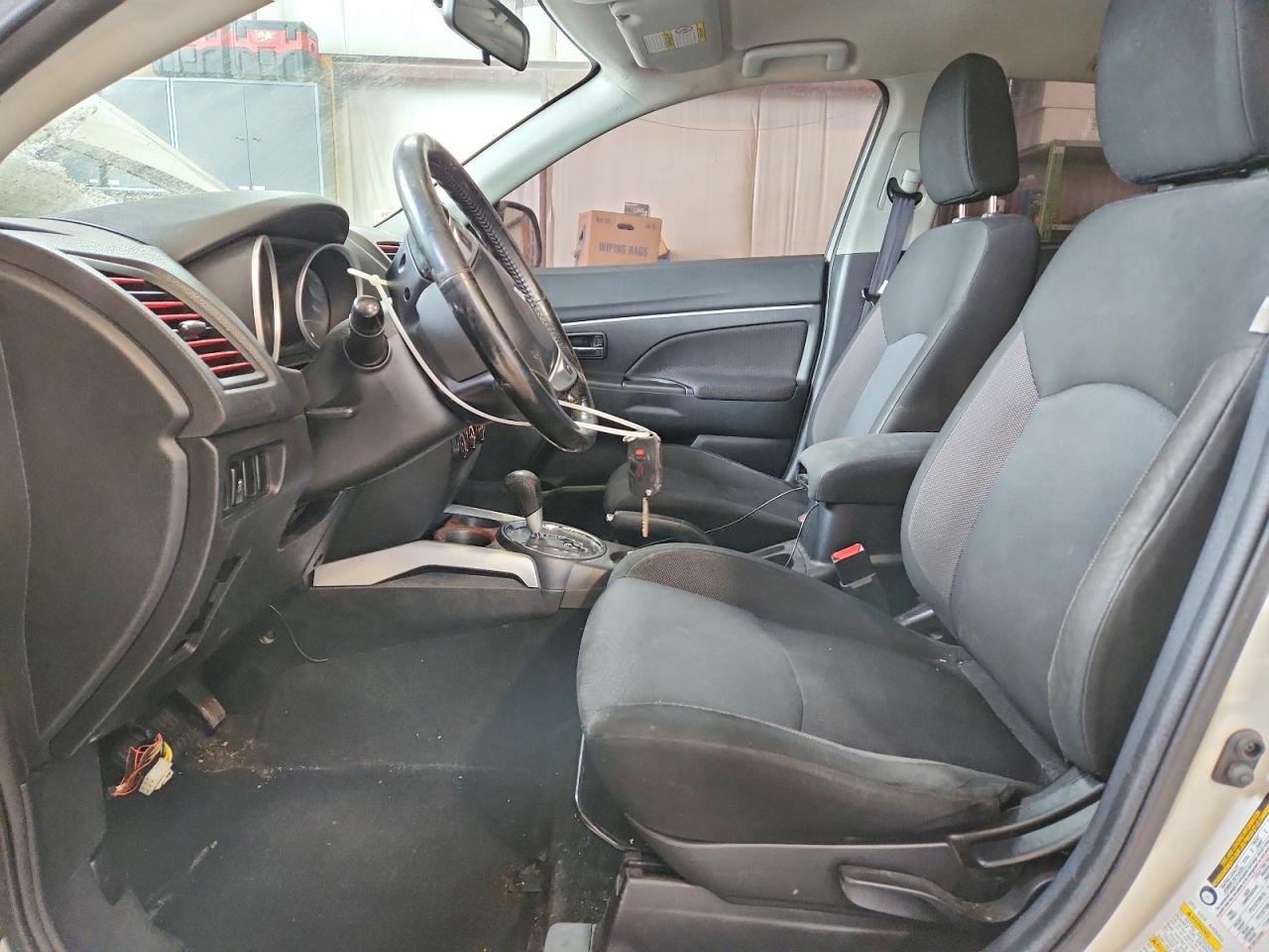 2011 Mitsubishi Rvr se