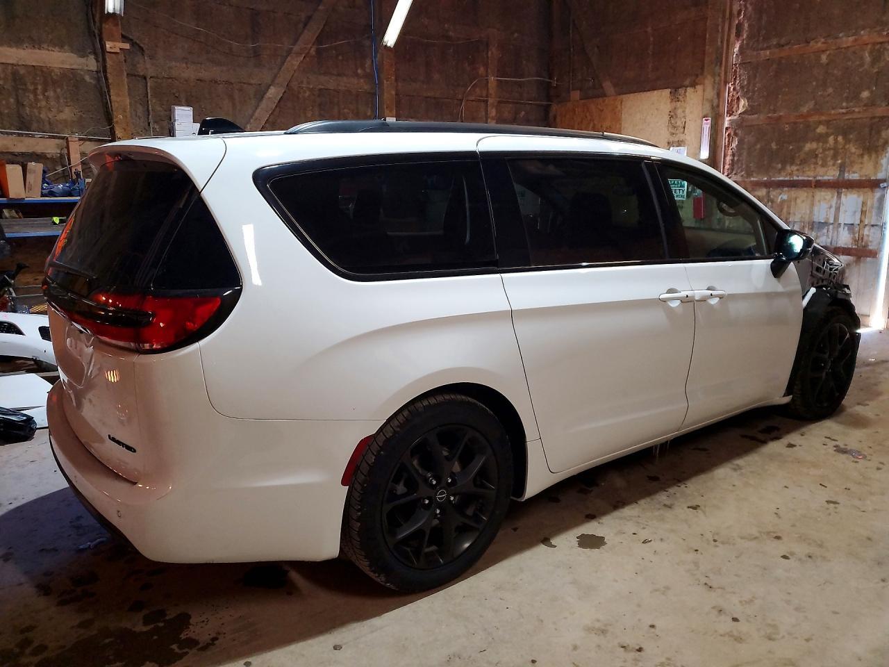 2025 Chrysler Pacifica Limited