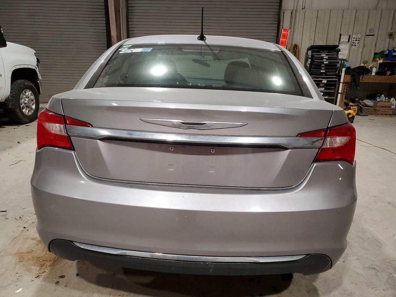 2013 Chrysler 200