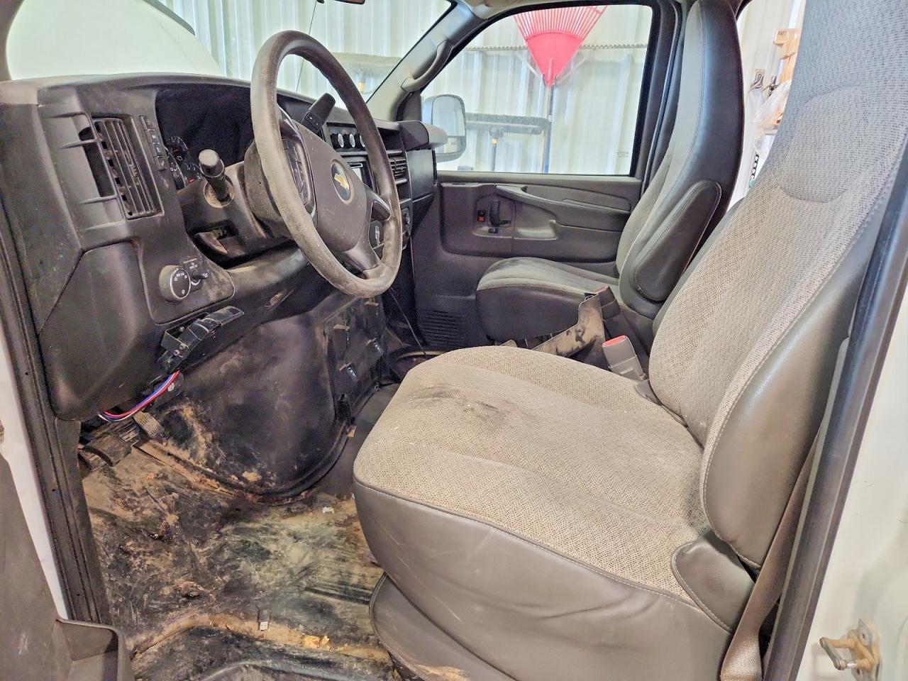 2014 Chevrolet Express 2500 Cargo Delivery Van