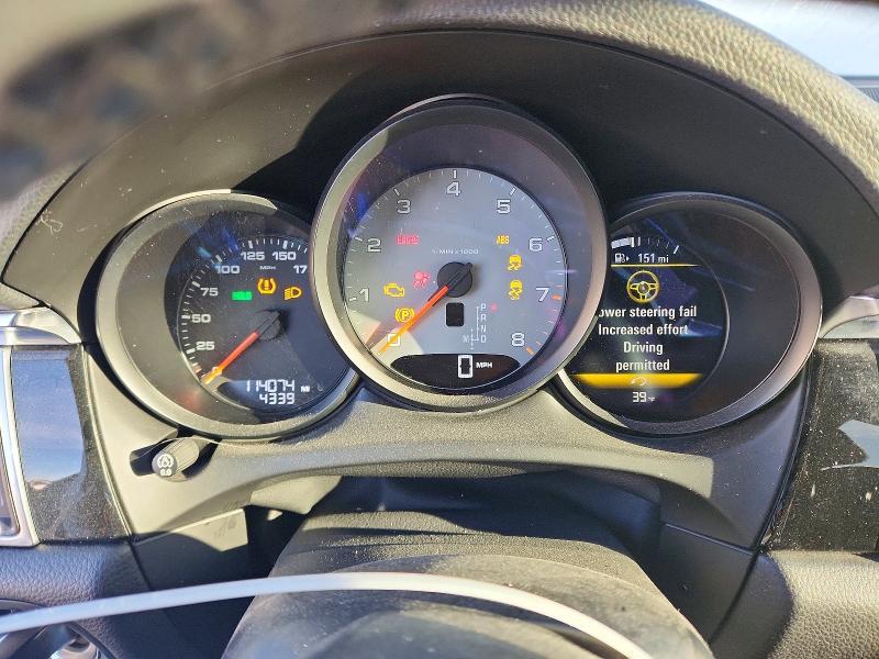 2015 Porsche Macan s