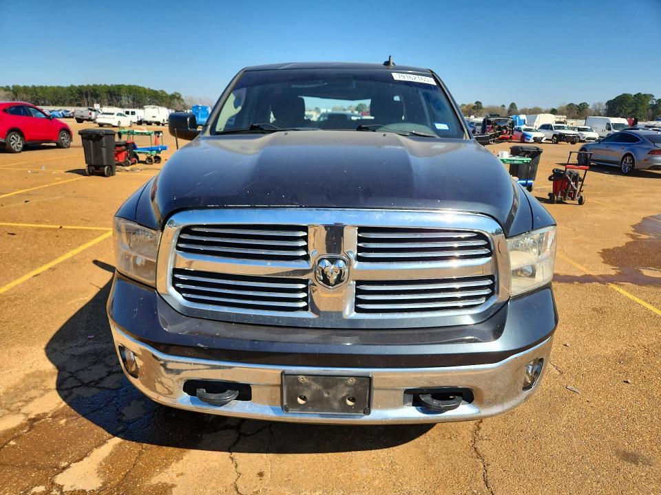 2015 Dodge RAM 1500 SLT