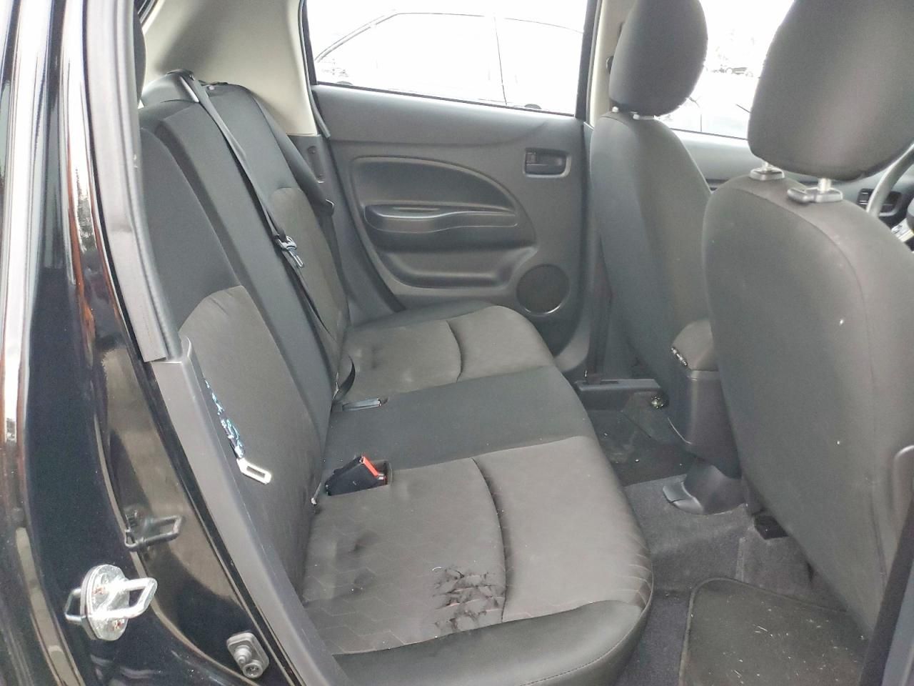 2024 Mitsubishi Mirage es