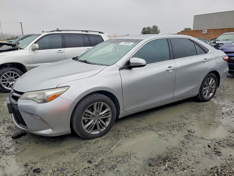 2015 Toyota Camry le