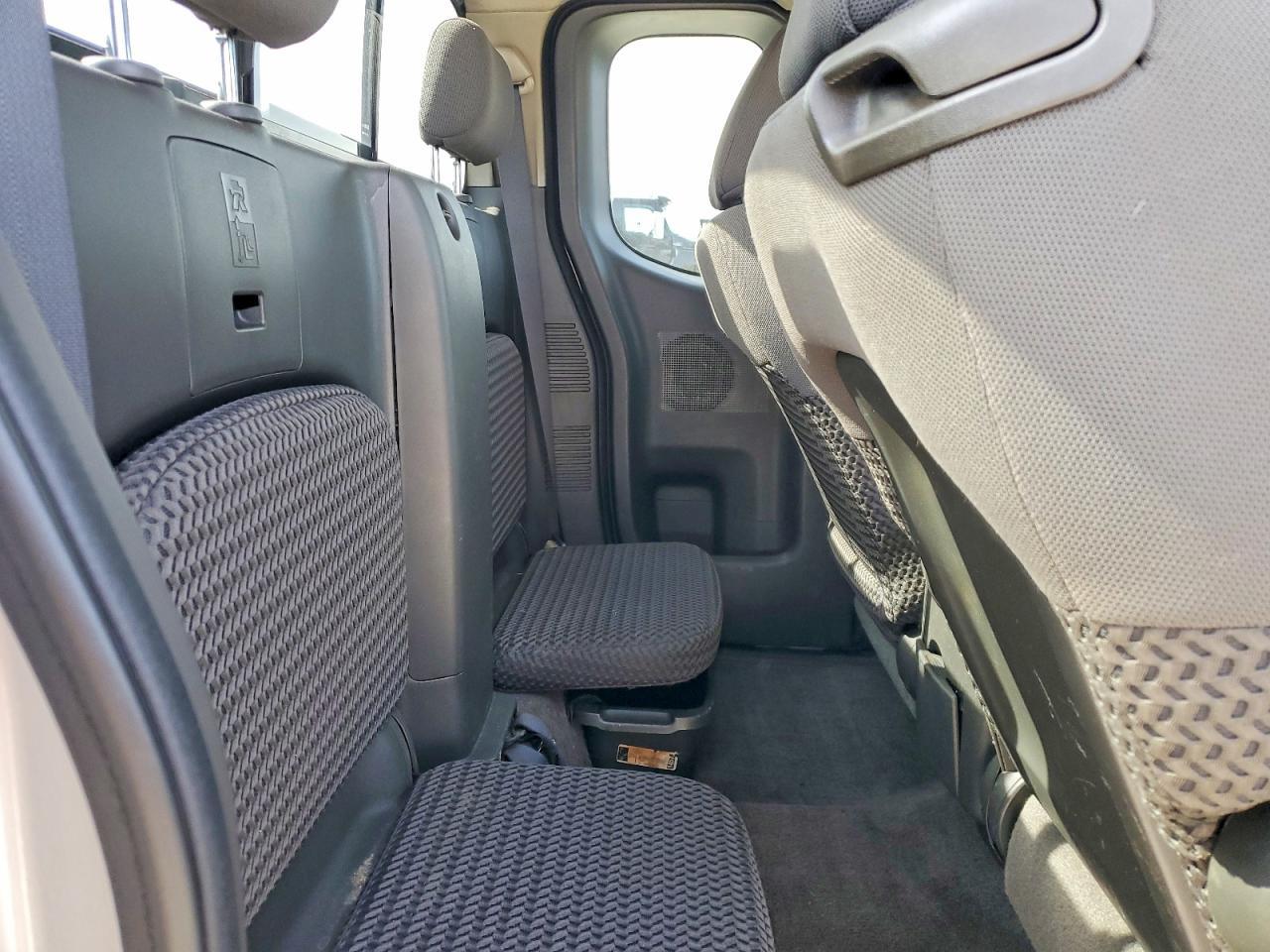 2010 Nissan Frontier SE V6