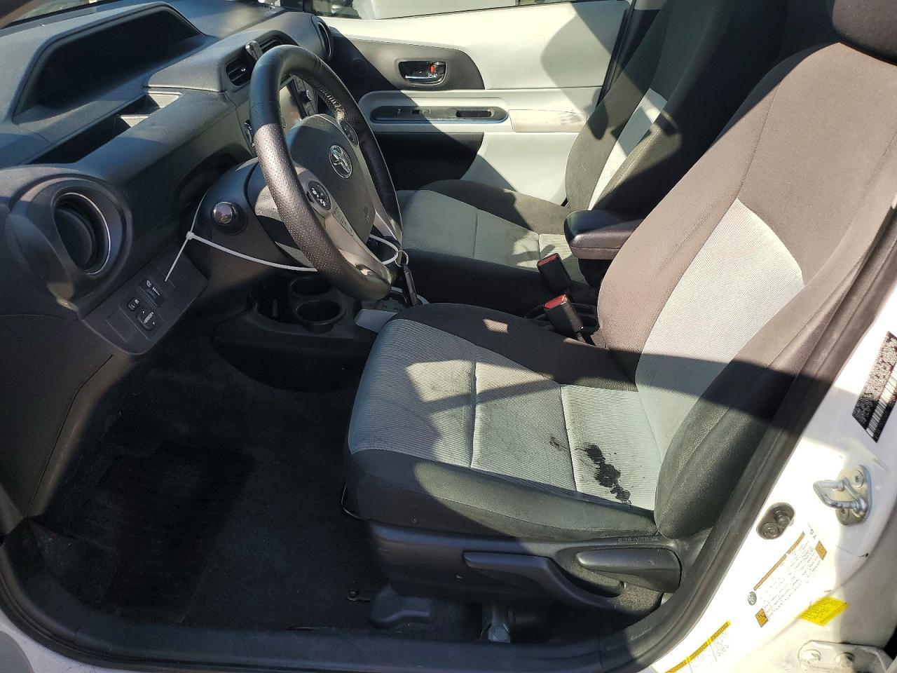 2013 Toyota Prius c Three