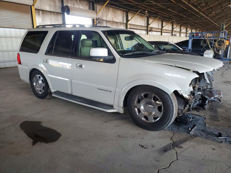 2005 Lincoln Townhouse Navigator