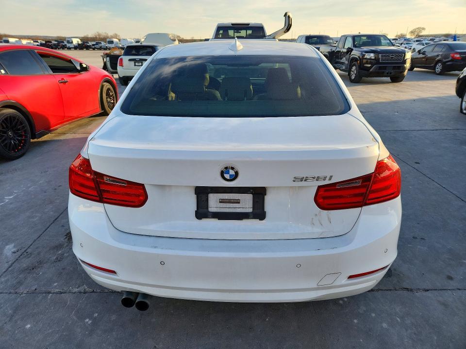 2013 BMW 328 i
