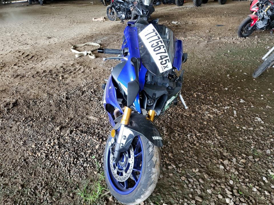 2025 Yama Yzfr7