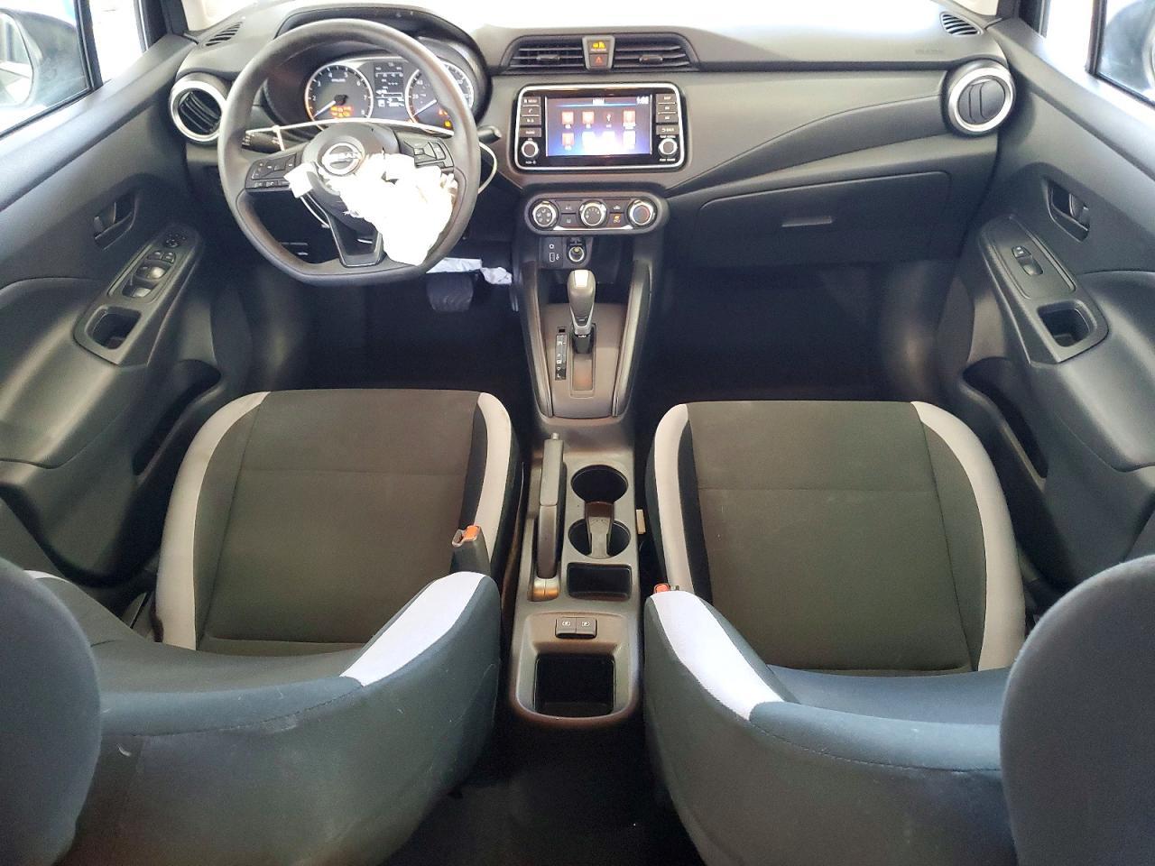 2025 Nissan Versa s