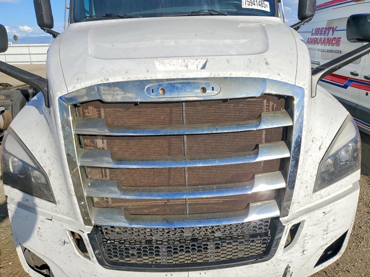 2022 Freigliner 2022 Freightliner Cascadia 126 Semi Truck