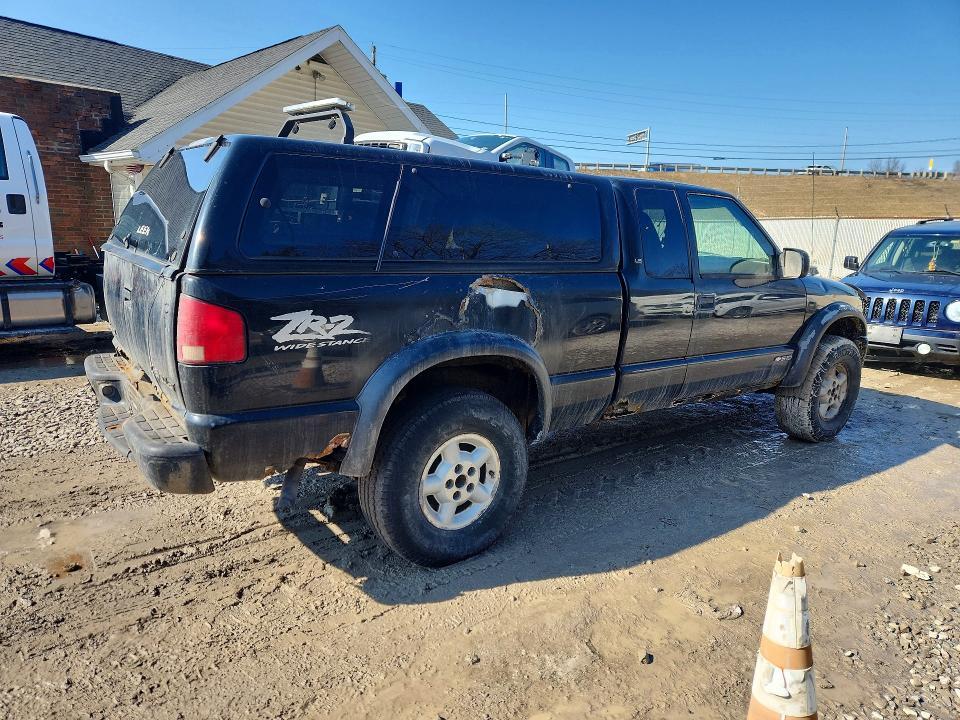 2000 Chevrolet S Truck S10