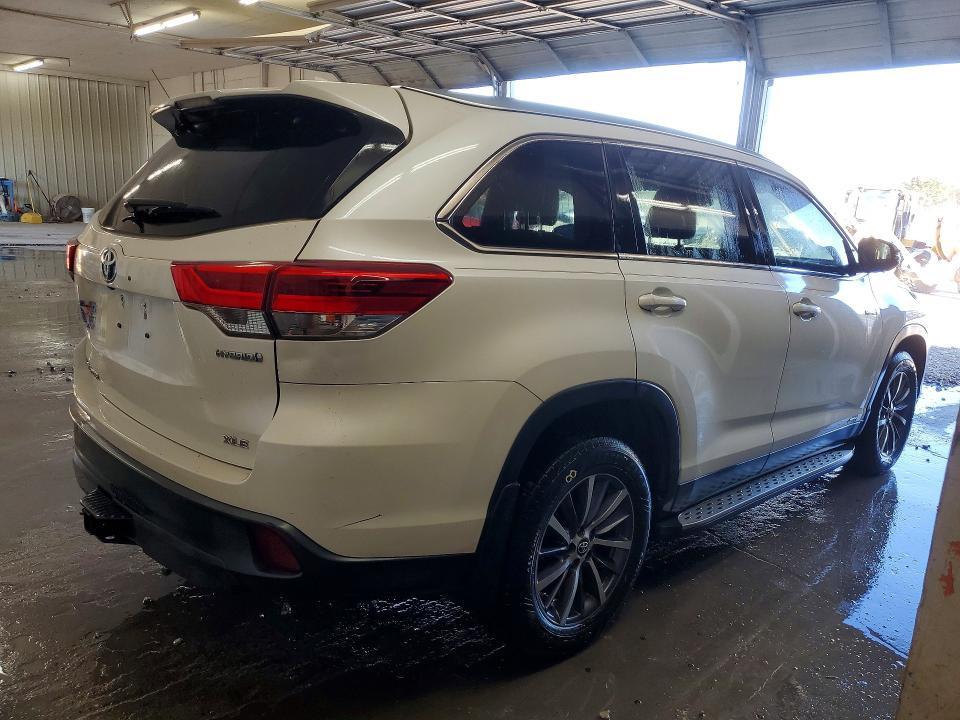 2019 Toyota Highlander Hybrid xle