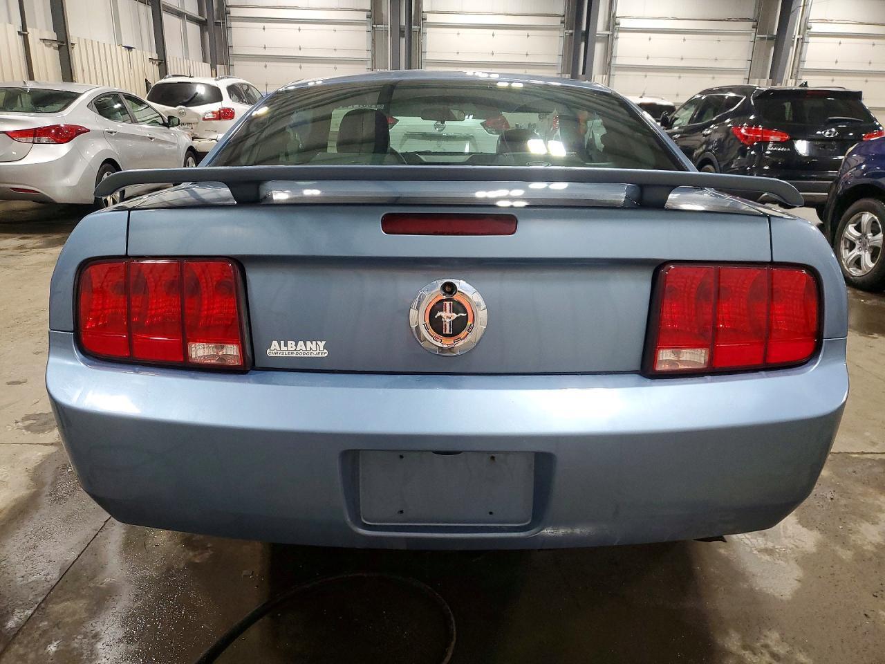2005 Ford Mustang
