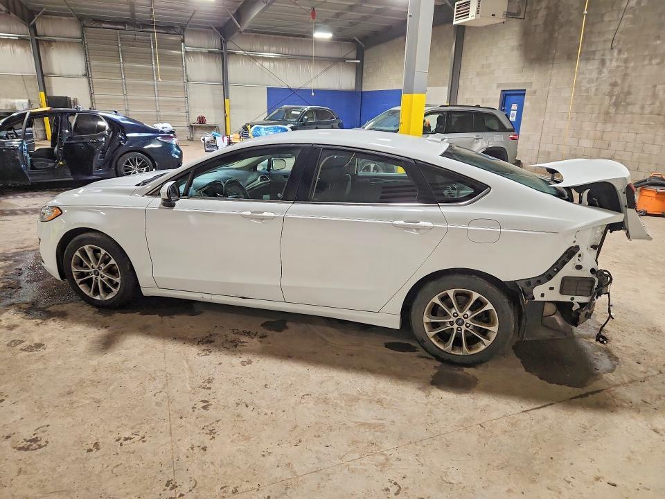 2019 Ford Fusion se