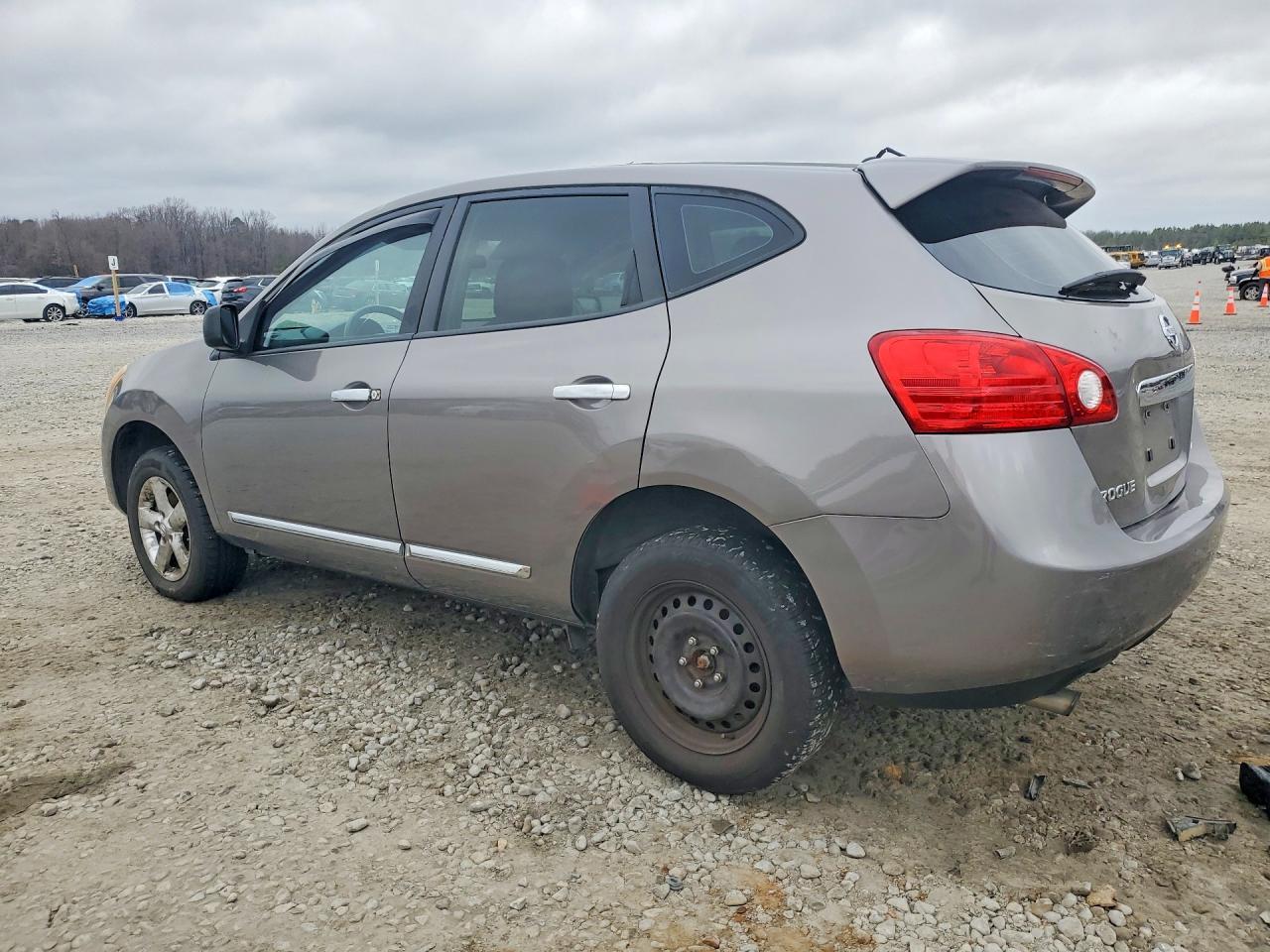 2013 Nissan Rogue s