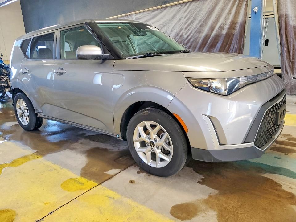 2025 KIA Soul lx