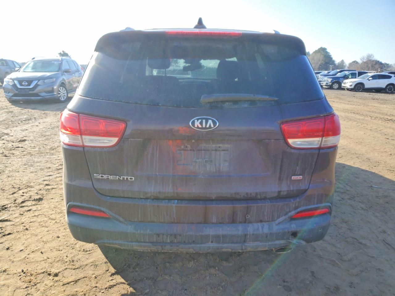 2016 KIA Sorento lx