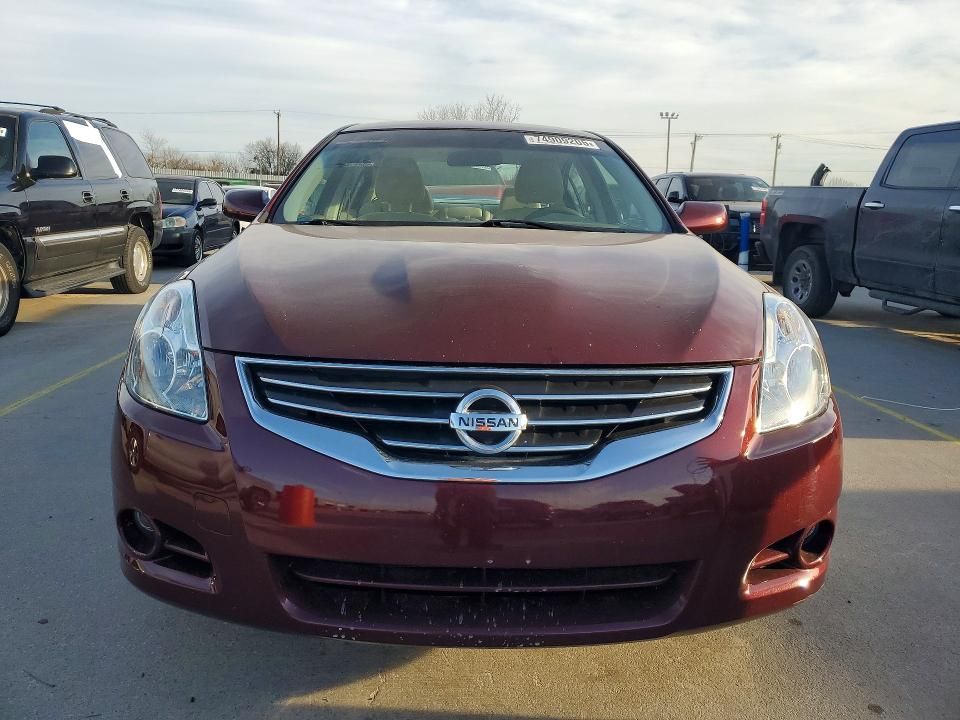 2011 Nissan Altima Base