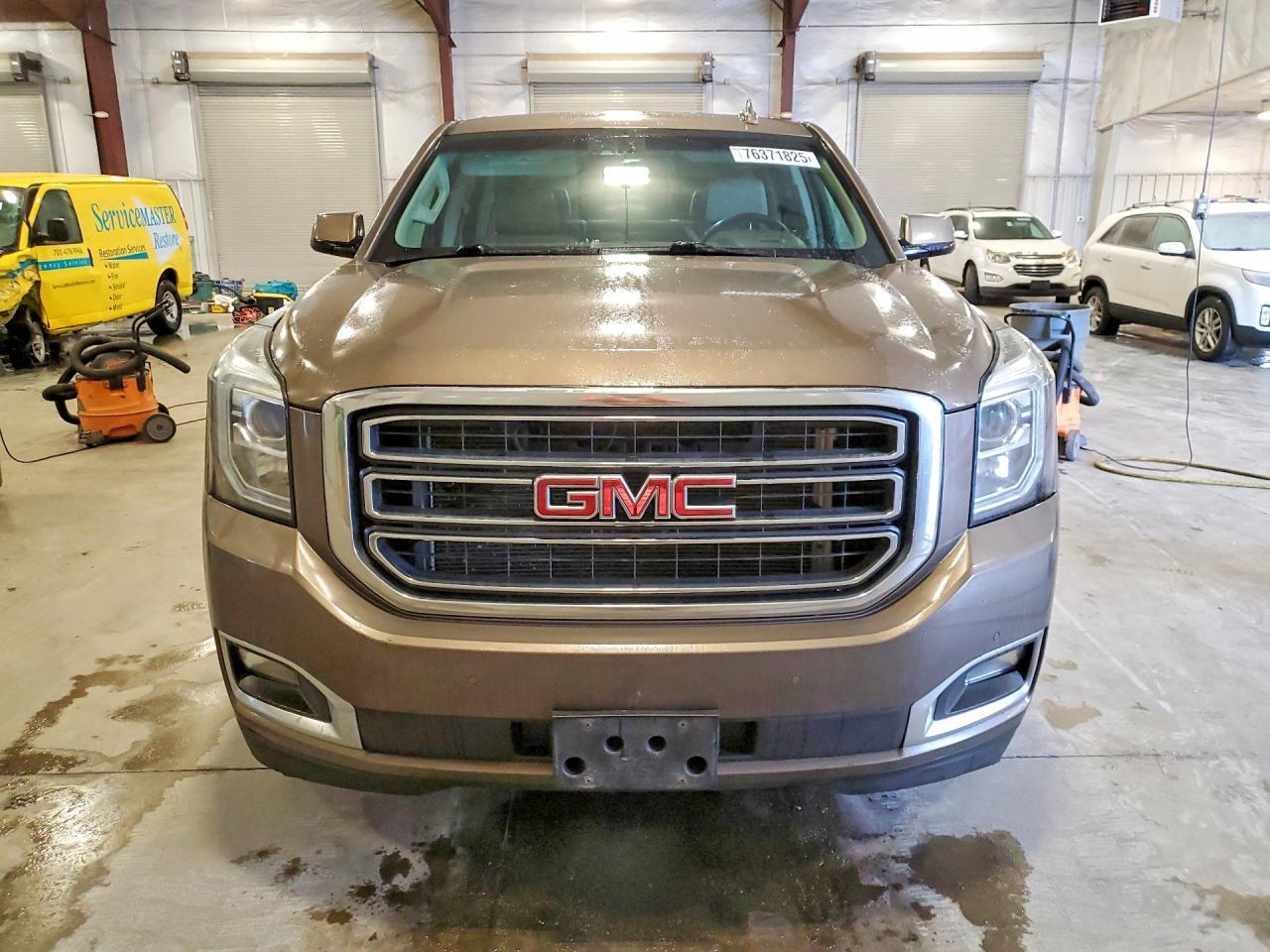 2016 GMC Yukon slt