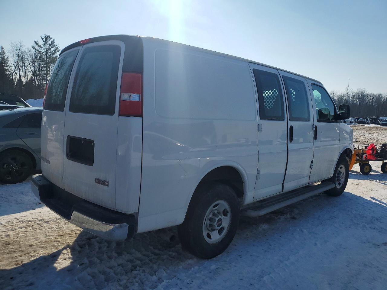 2023 GMC Savana G2500