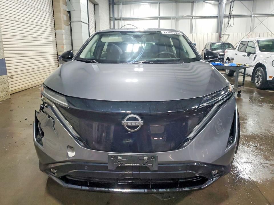 2023 Nissan Ariya Platinum +
